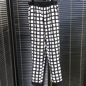 Black and white square pant